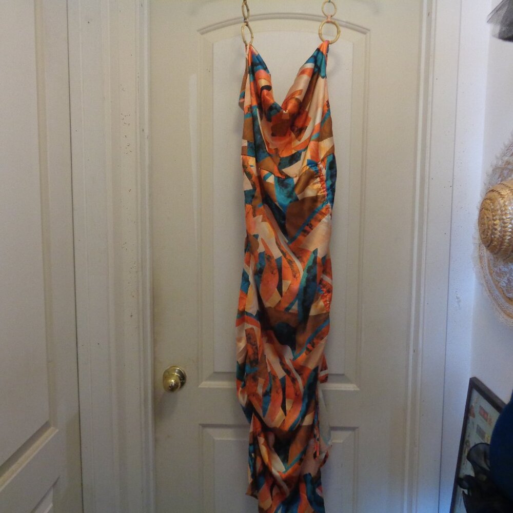 HOT GIRL PRETTYLITTLETHING NWT MAXI RUCHED SATINY COLORS W BAMBOO LOOPS 14 M